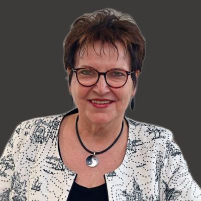 Angelika Hoell